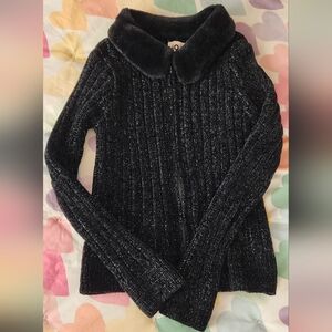 Black Zipper Sweater Faux Fur Collar